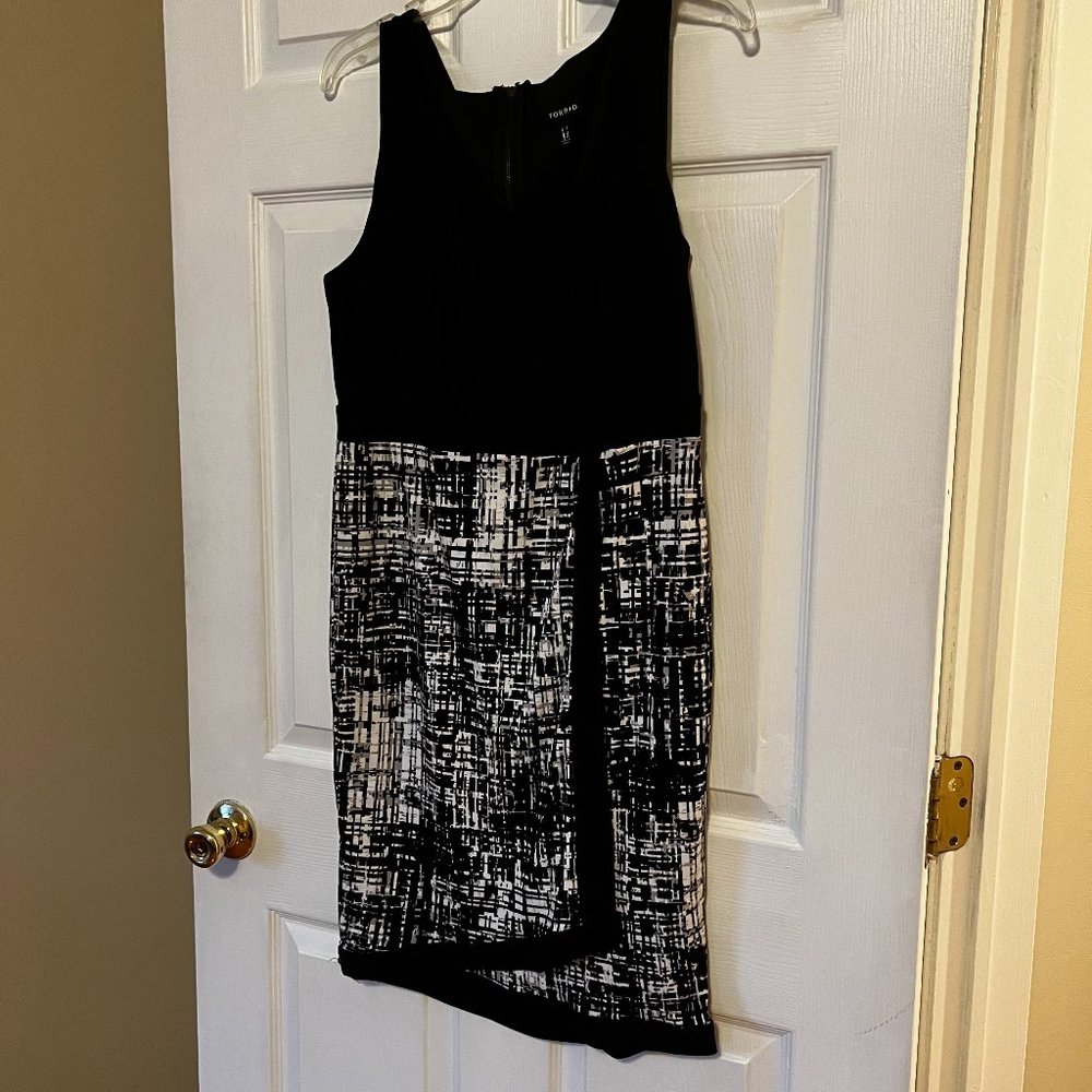 Torrid Patterned Shift Dress— size 12